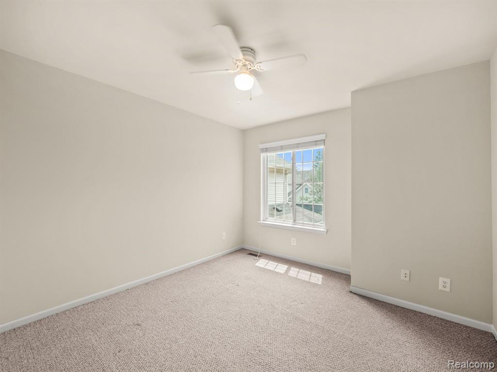 509 JAMES Circle, Royal Oak, MI 48067 — Photo 14