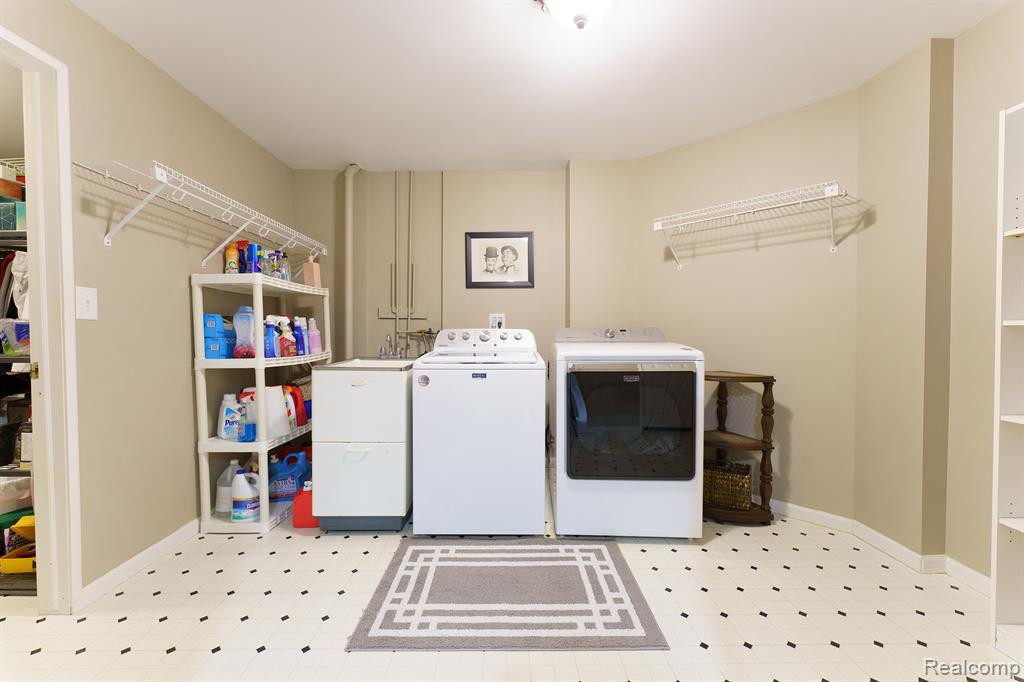 885 Challenging Trail, South Lyon, MI 48178 — Photo 41