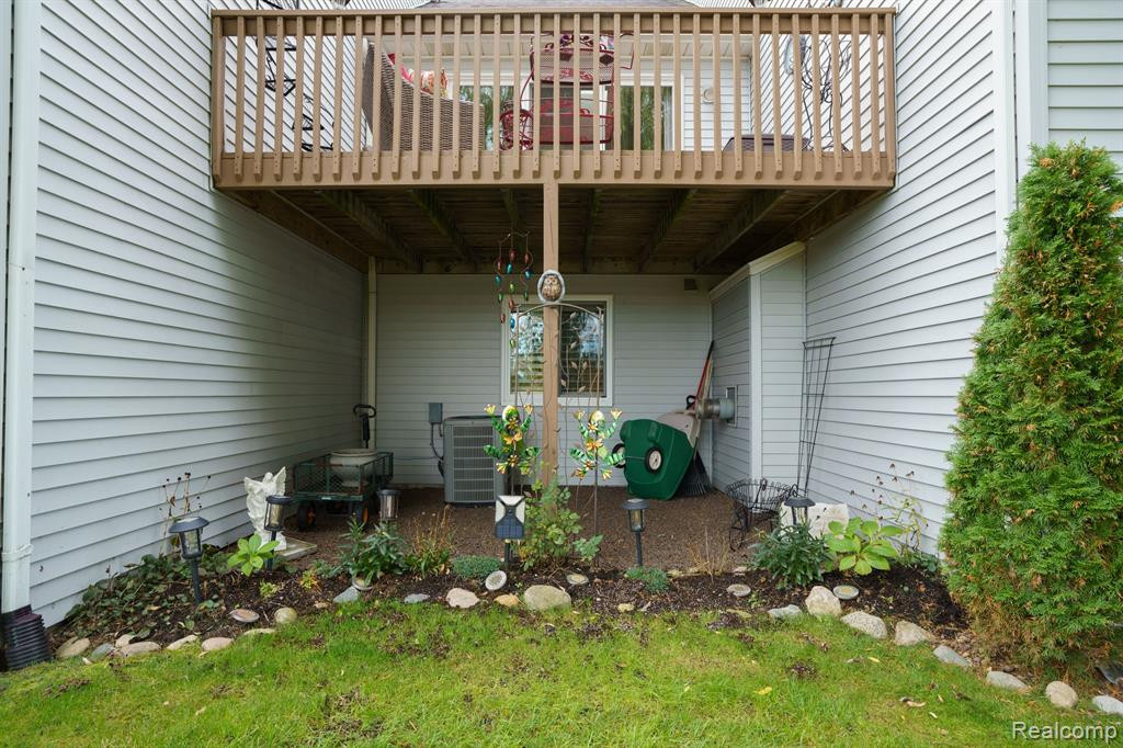 885 Challenging Trail, South Lyon, MI 48178 — Photo 5