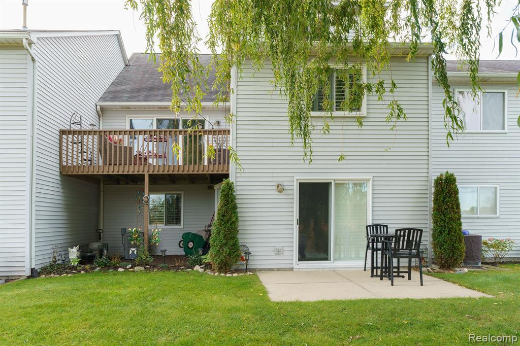 885 Challenging Trail, South Lyon, MI 48178 — Photo 8