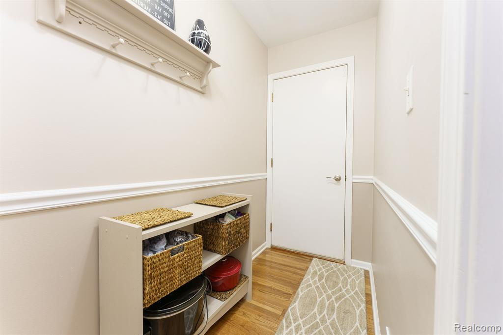 885 Challenging Trail, South Lyon, MI 48178 — Photo 19