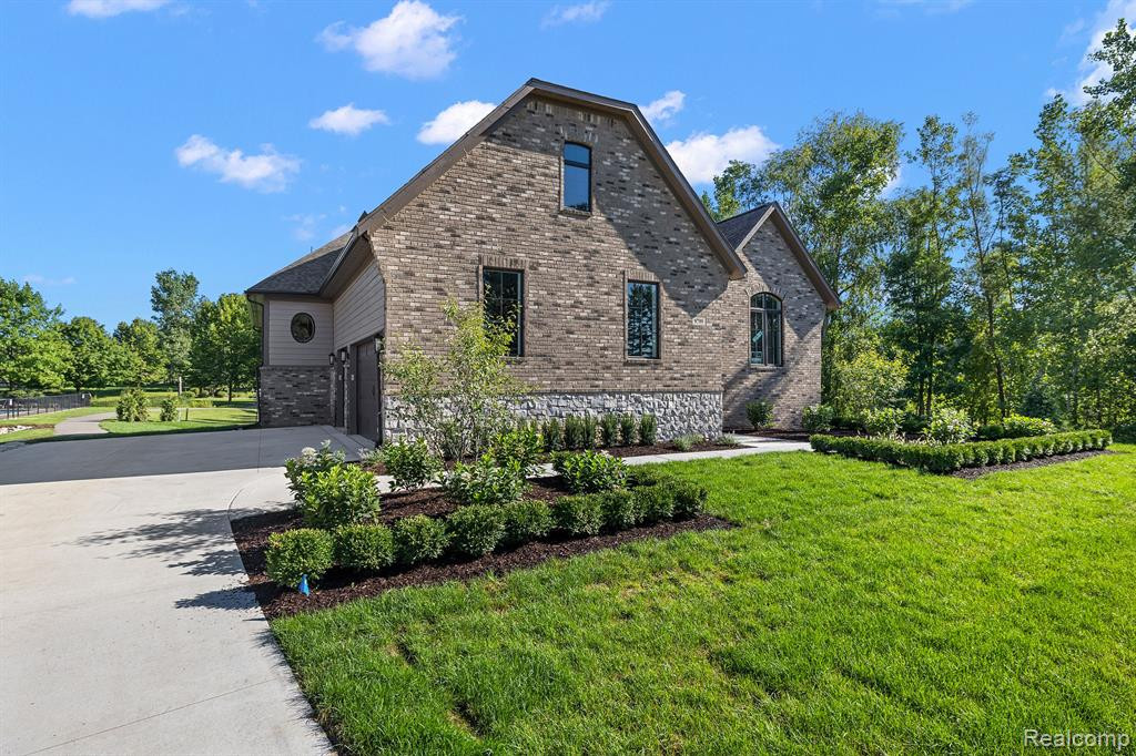 9799 Lake Edge Drive, Brighton, MI 48114 — Photo 6