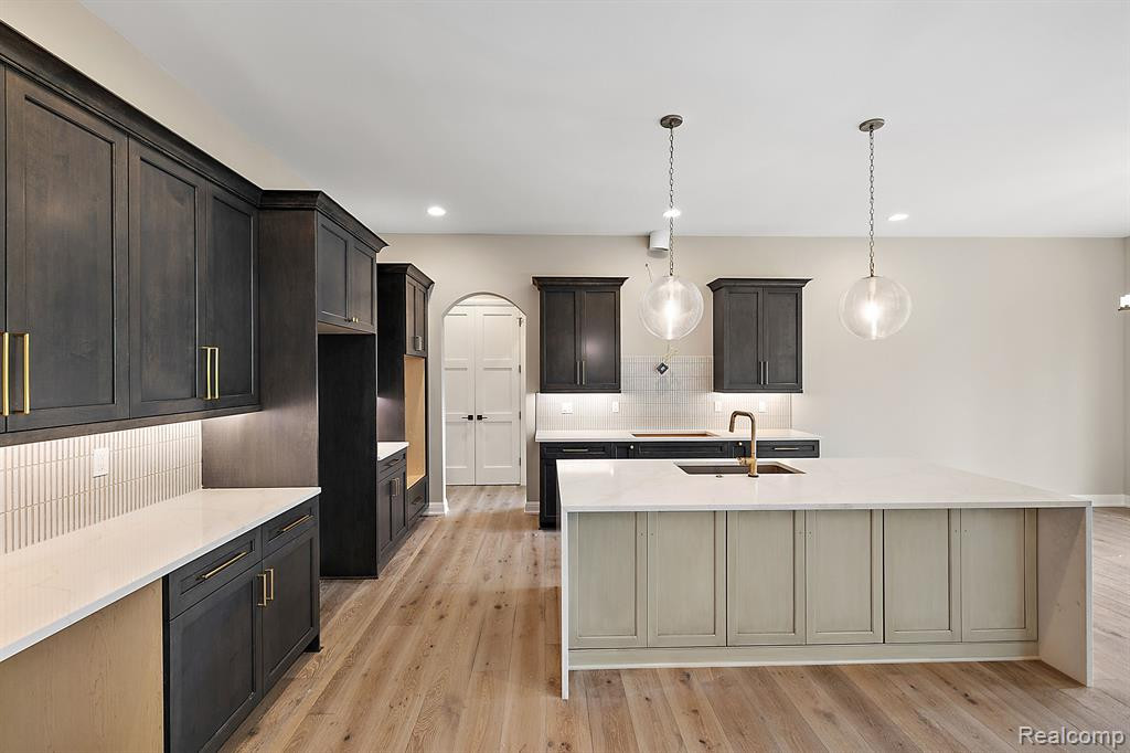 9799 Lake Edge Drive, Brighton, MI 48114 — Photo 18