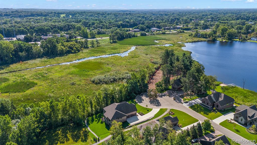 9799 Lake Edge Drive, Brighton, MI 48114 — Photo 47
