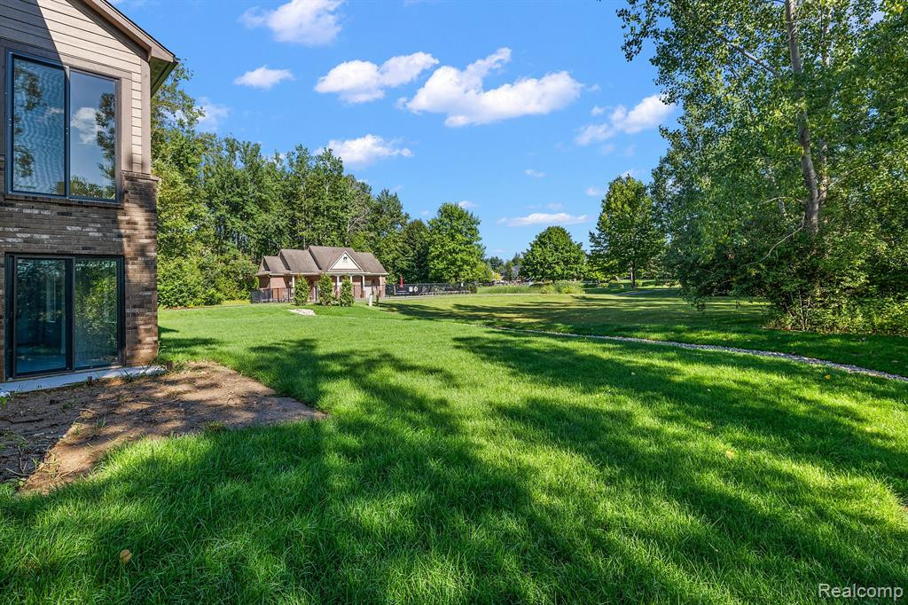 9799 Lake Edge Drive, Brighton, MI 48114 — Photo 50