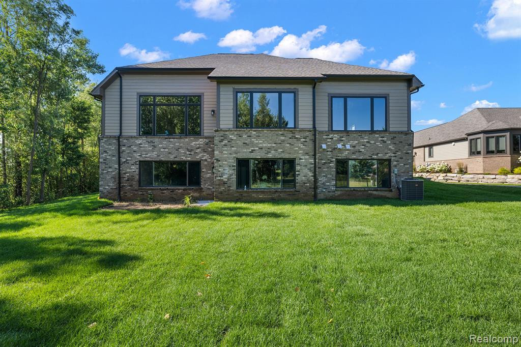 9799 Lake Edge Drive, Brighton, MI 48114 — Photo 52