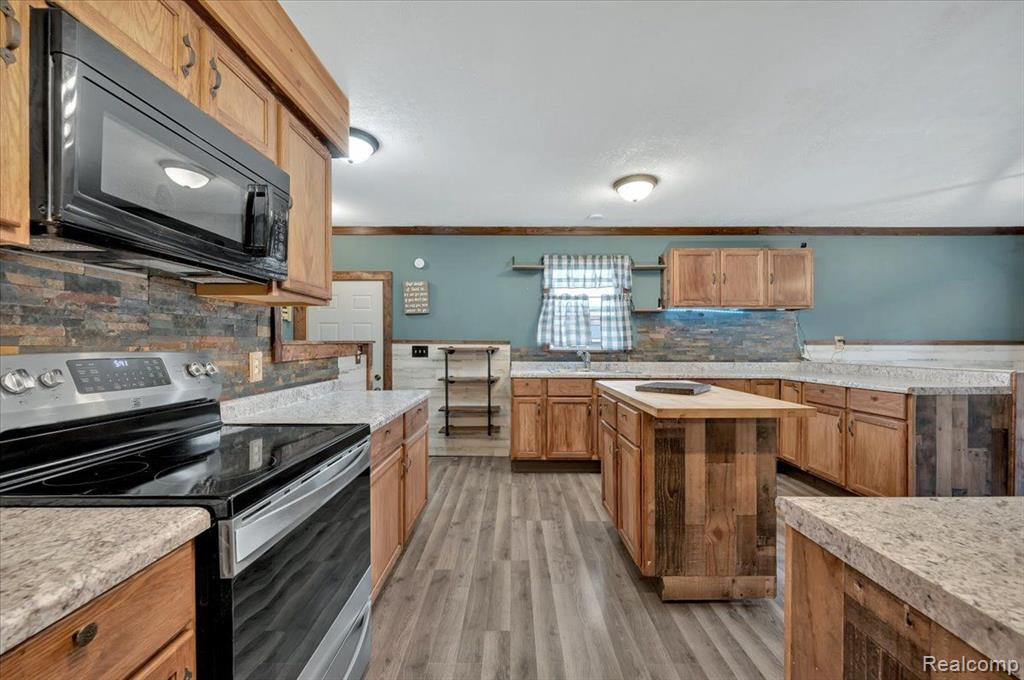 4399 HUCKLEBERRY Circle, Columbiaville, MI 48421 — Photo 4