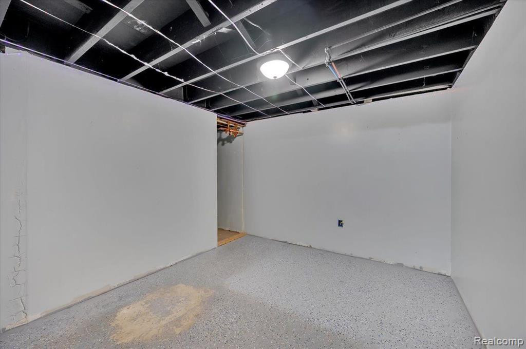 4399 HUCKLEBERRY Circle, Columbiaville, MI 48421 — Photo 14