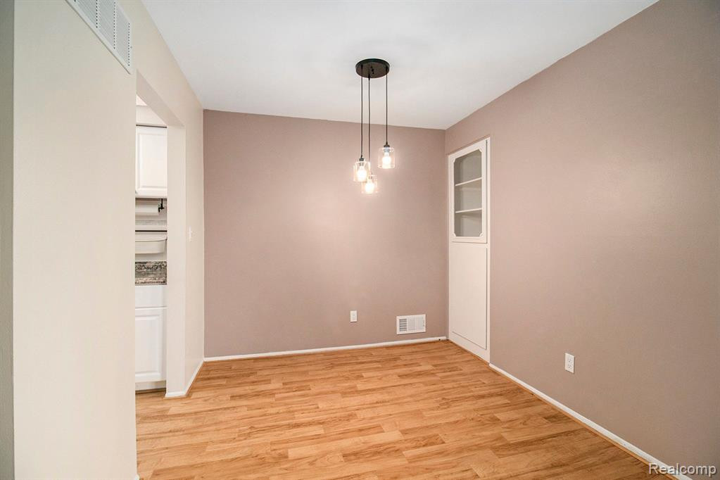 1750 MONTICELLO Street, 6, Trenton, MI 48183 — Photo 5