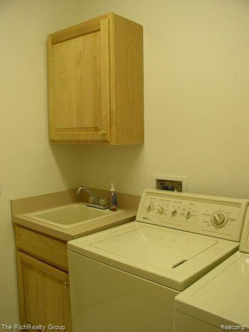 4010 POND RUN Court, Canton, MI 48188 — Photo 22