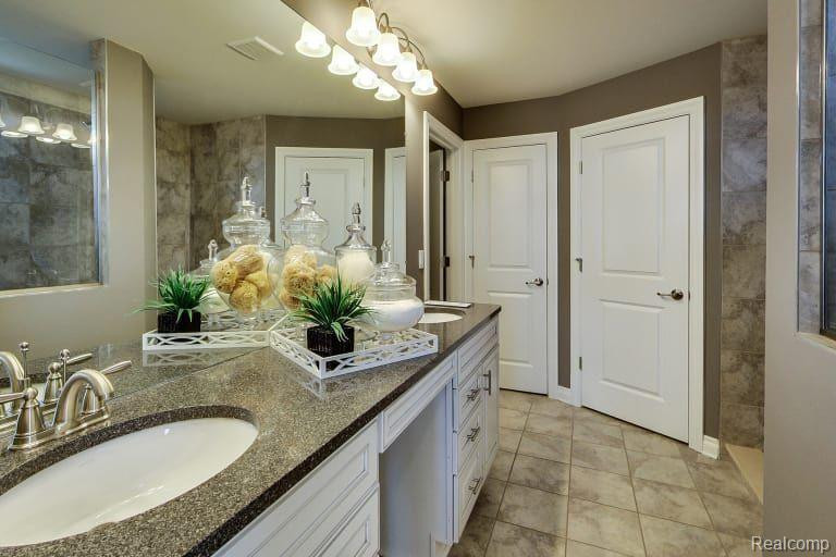 818 RISDON Trail S, Saline, MI 48176 — Photo 6