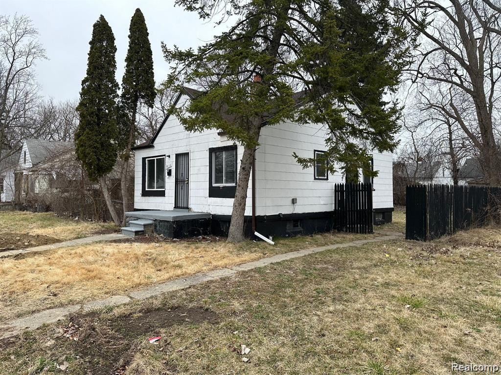 9110 FORRER Street, Detroit, MI 48228 — Photo 3