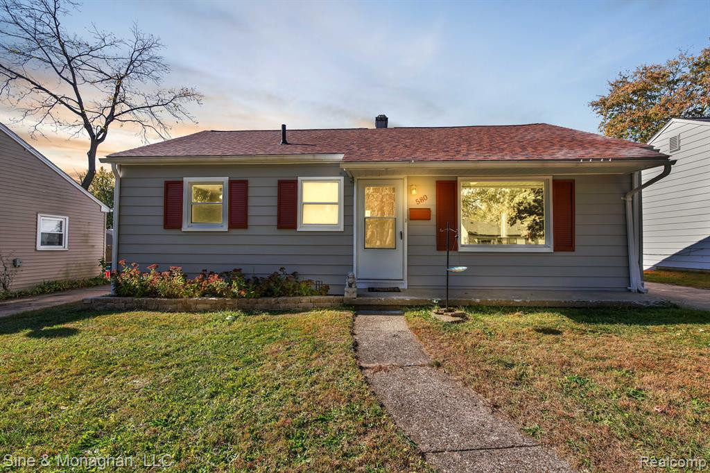 580 KENNEDY Avenue, Ypsilanti, MI 48198 — front exterior