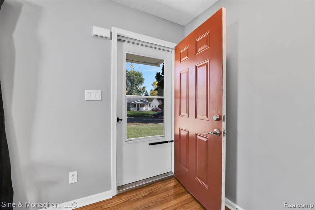 580 KENNEDY Avenue, Ypsilanti, MI 48198 — Photo 4