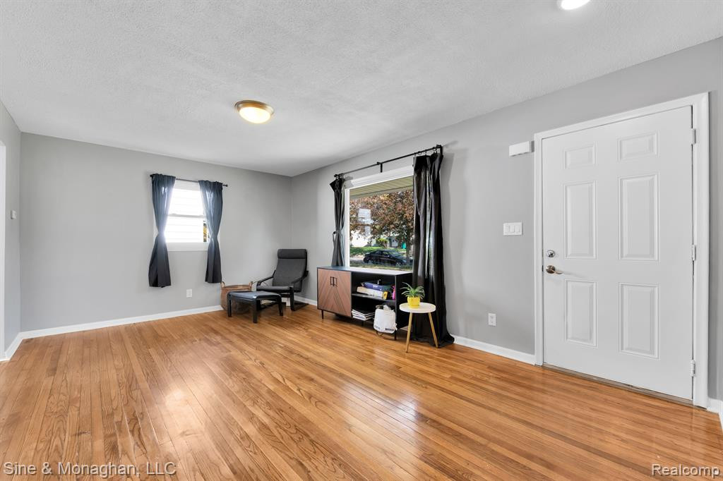 580 KENNEDY Avenue, Ypsilanti, MI 48198 — Photo 5