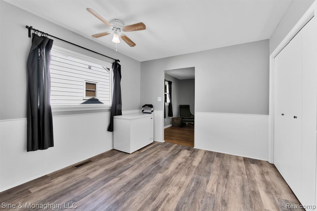 580 KENNEDY Avenue, Ypsilanti, MI 48198 — Photo 11