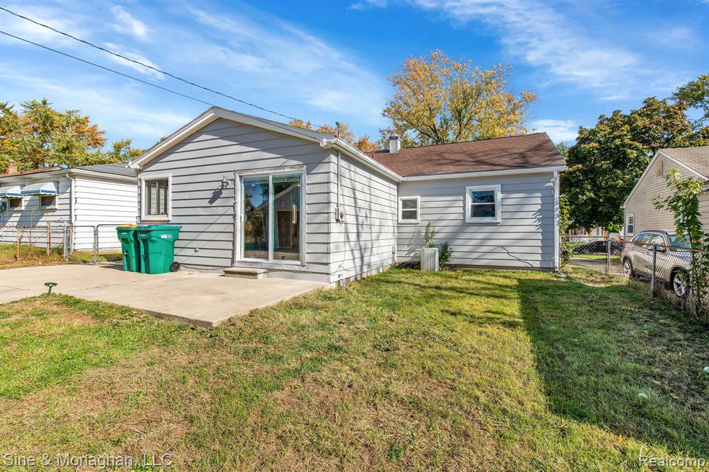 580 KENNEDY Avenue, Ypsilanti, MI 48198 — Photo 20