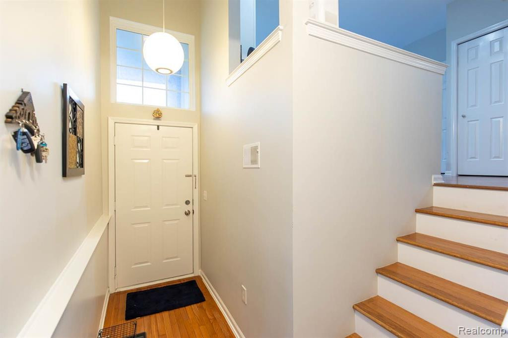 581 CHERRY ORCHARD Road, Canton, MI 48188 — Photo 10