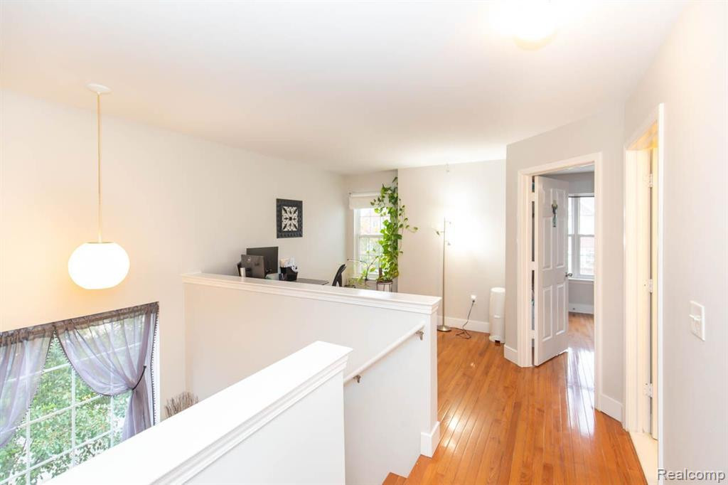 581 CHERRY ORCHARD Road, Canton, MI 48188 — Photo 25