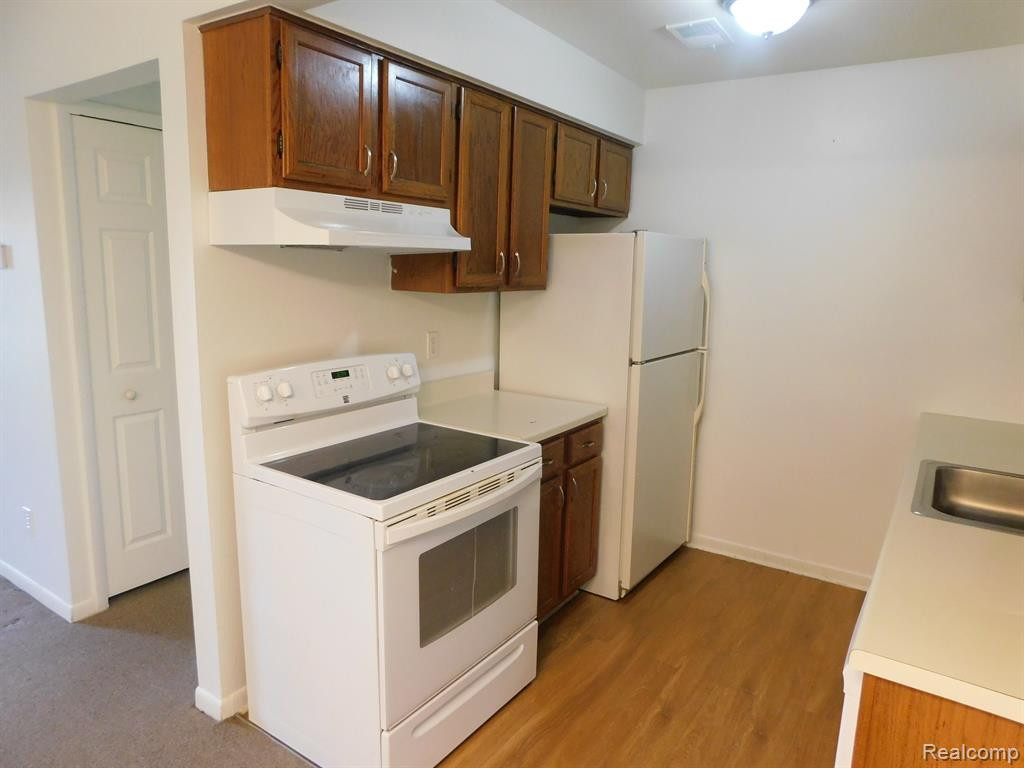 43256 MOUND Road, Sterling Heights, MI 48314 — Photo 10