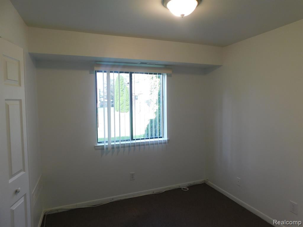 43256 MOUND Road, Sterling Heights, MI 48314 — Photo 16