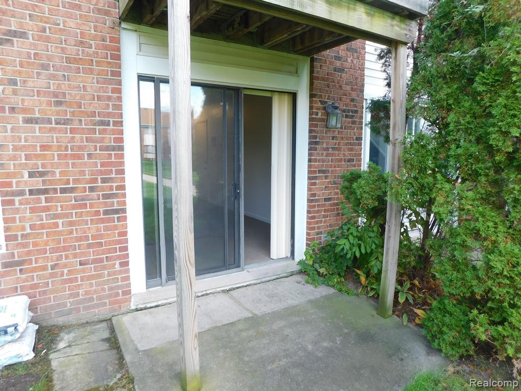 43256 MOUND Road, Sterling Heights, MI 48314 — Photo 22