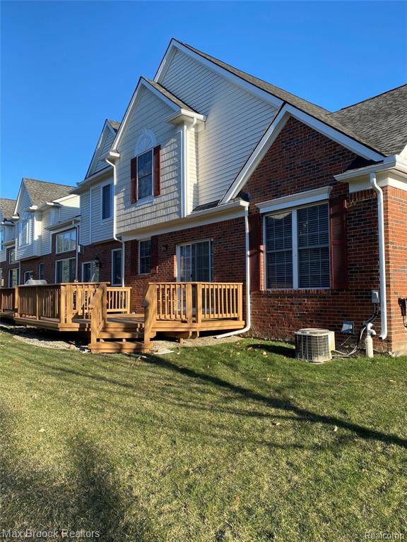 41853 YEATS Drive, Novi, MI — Photo 4