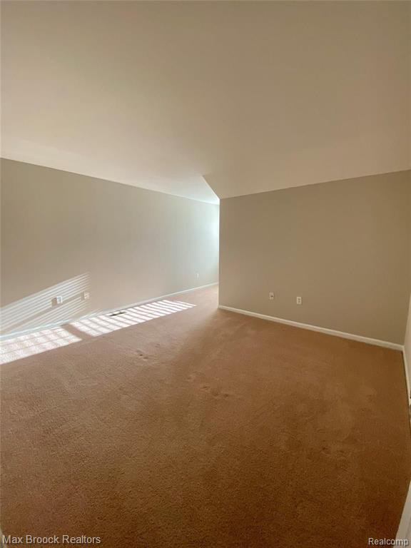 41853 YEATS Drive, Novi, MI — Photo 13