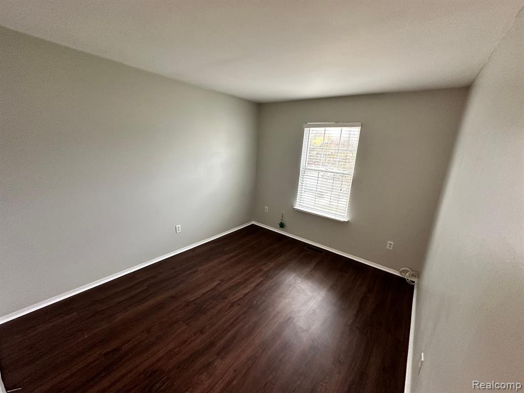 22040 CAPE COD Way, Farmington Hills, MI 48336 — Photo 12