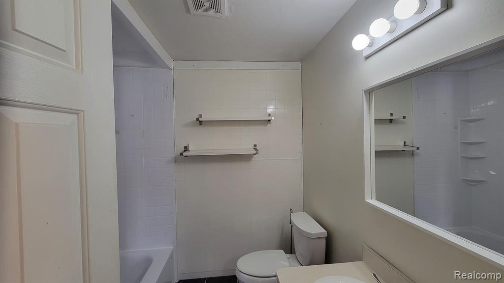 44465 SAVERY Drive, Canton, MI 48187 — Photo 6