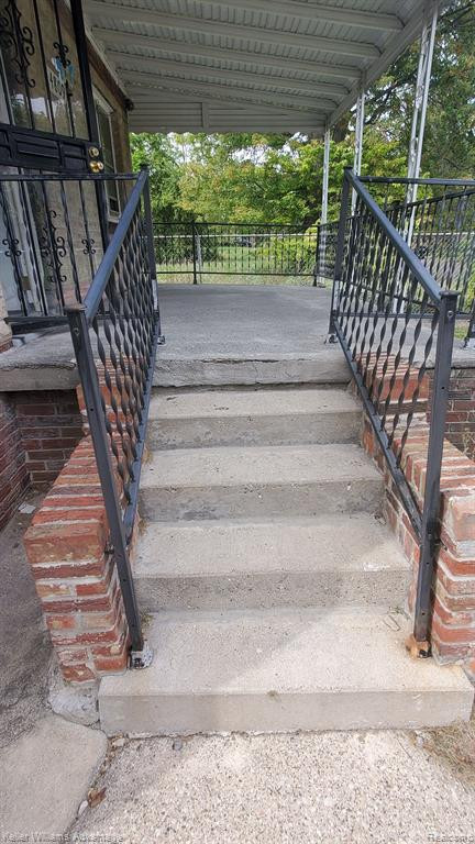 4809 MAYNARD Street, Detroit, MI 48215 — Photo 3