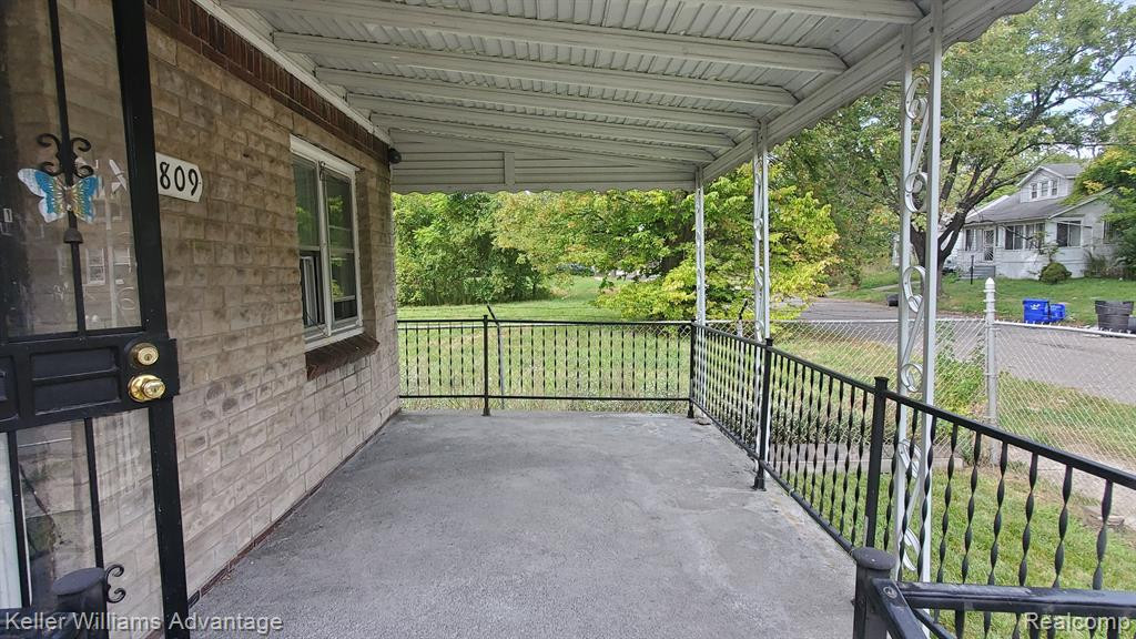 4809 MAYNARD Street, Detroit, MI 48215 — Photo 4