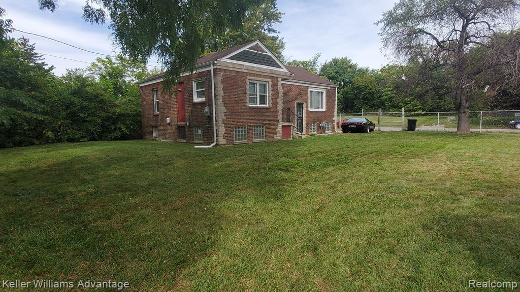 4809 MAYNARD Street, Detroit, MI 48215 — Photo 6