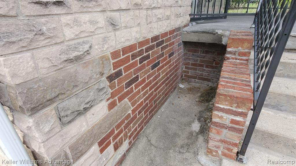 4809 MAYNARD Street, Detroit, MI 48215 — Photo 22