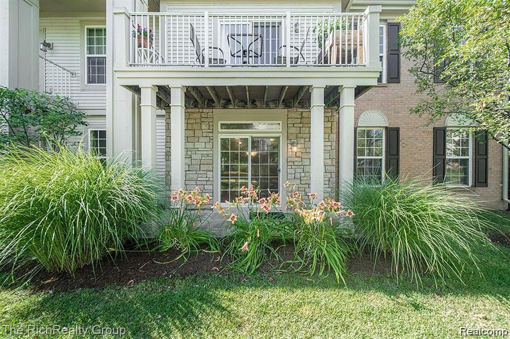 40600 Blythefield Lane, Canton, MI 48188 — Photo 2