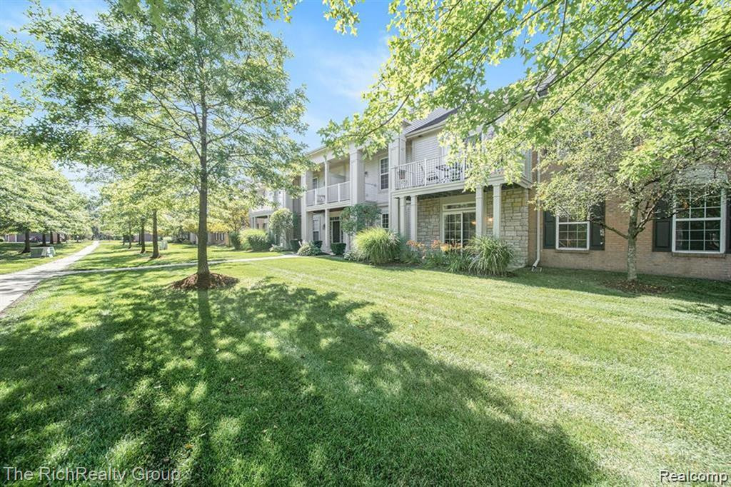 40600 Blythefield Lane, Canton, MI 48188 — Photo 17