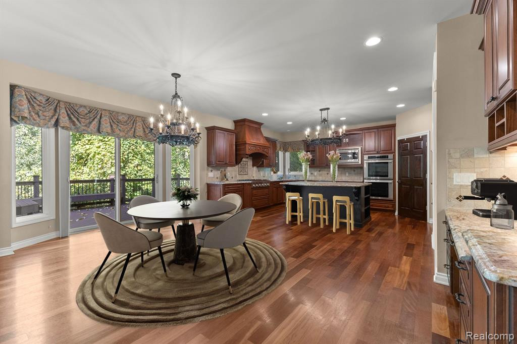 7394 WHITTINGHAM Way, West Bloomfield, MI — Photo 25
