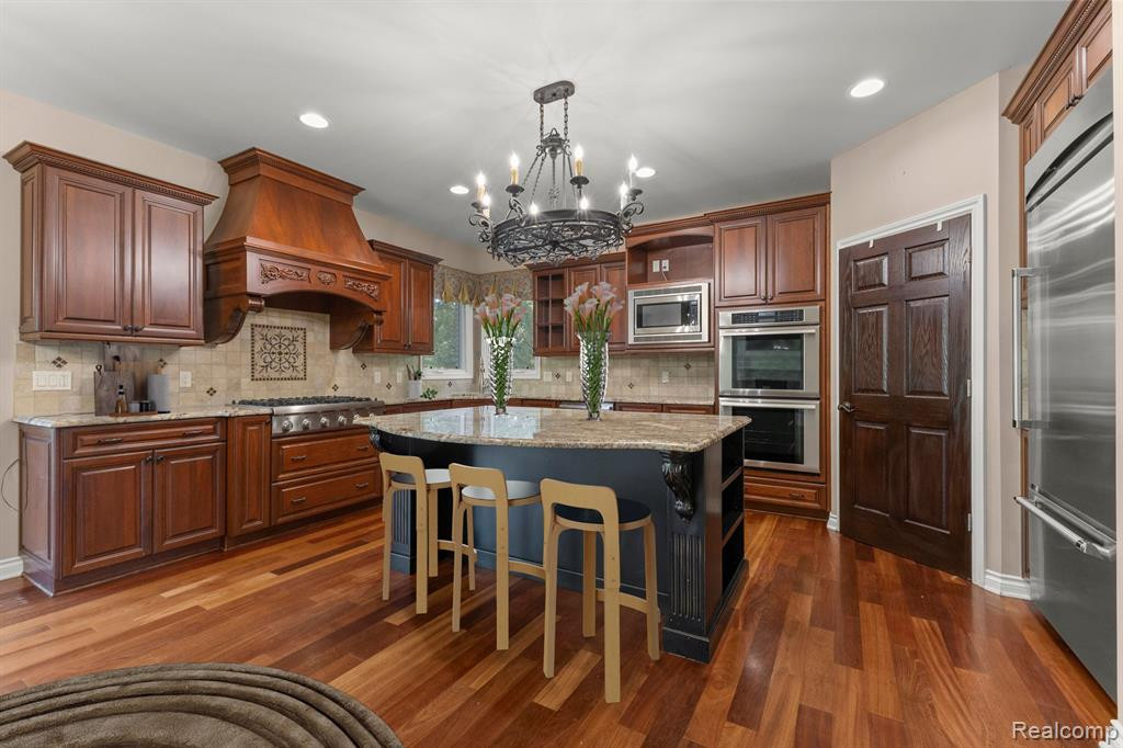 7394 WHITTINGHAM Way, West Bloomfield, MI — Photo 28