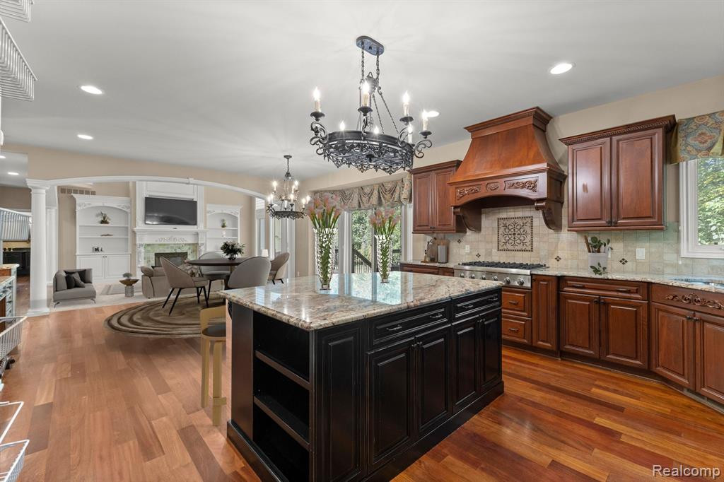 7394 WHITTINGHAM Way, West Bloomfield, MI — Photo 30