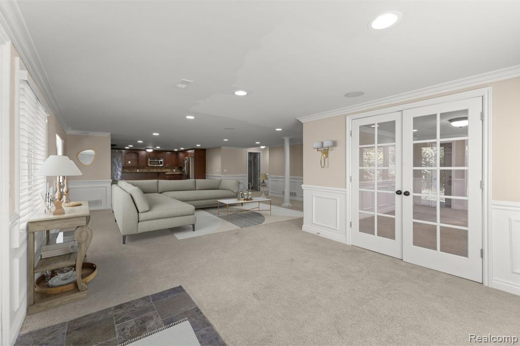 7394 WHITTINGHAM Way, West Bloomfield, MI — Photo 50