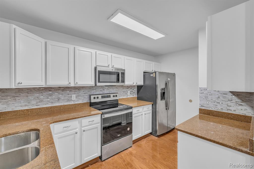 44700 HEATHER Lane, Canton, MI 48187 — Photo 12