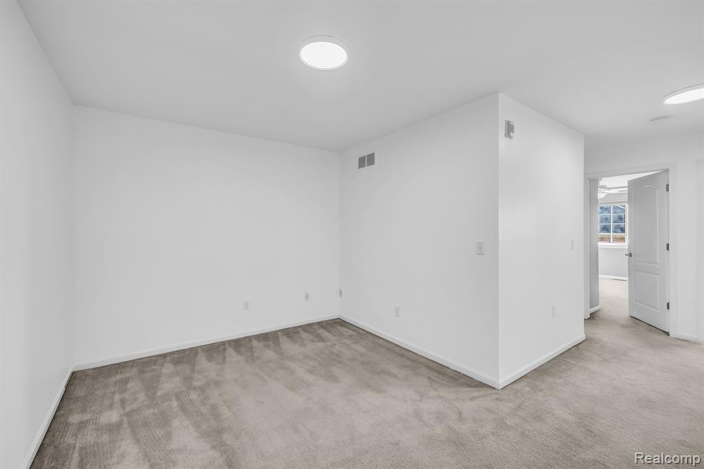 44700 HEATHER Lane, Canton, MI 48187 — Photo 25