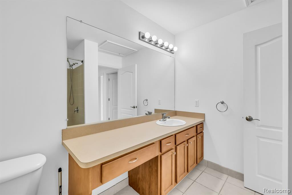 44700 HEATHER Lane, Canton, MI 48187 — Photo 29
