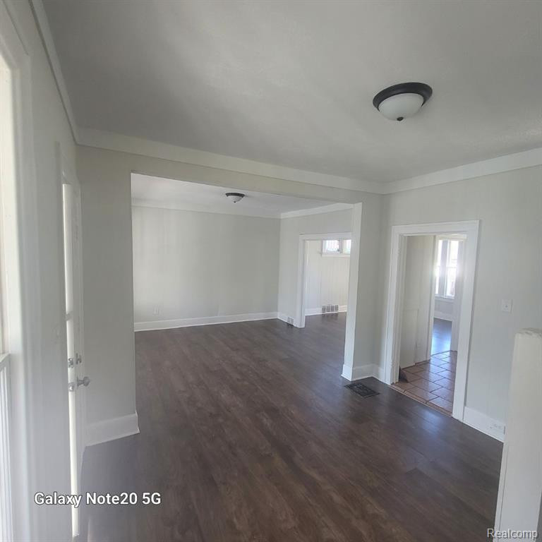 8754 LONGWORTH Street, Detroit, MI 48209 — Photo 11