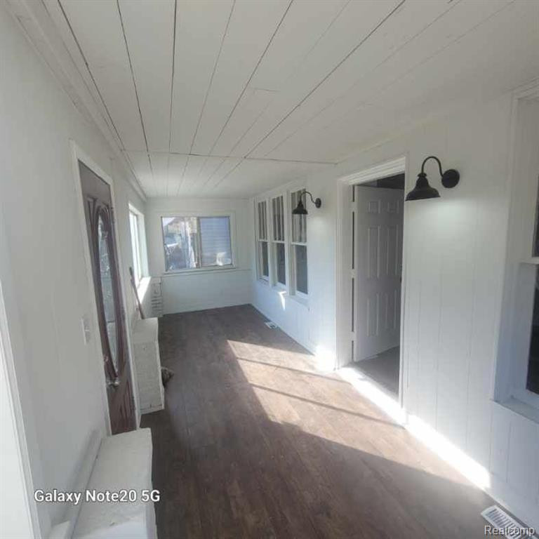 8754 LONGWORTH Street, Detroit, MI 48209 — Photo 16
