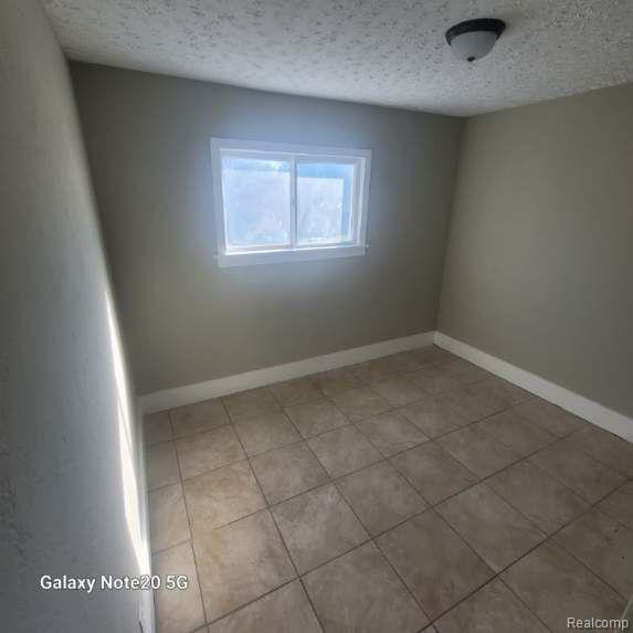 8754 LONGWORTH Street, Detroit, MI 48209 — Photo 17