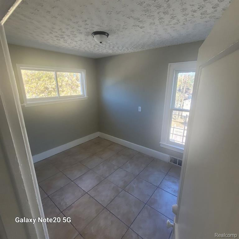 8754 LONGWORTH Street, Detroit, MI 48209 — Photo 19