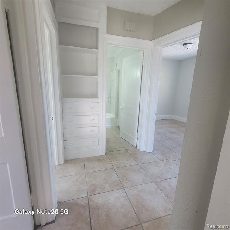 8754 LONGWORTH Street, Detroit, MI 48209 — Photo 25