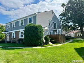 23629 N ROCKLEDGE, Novi, MI — front exterior