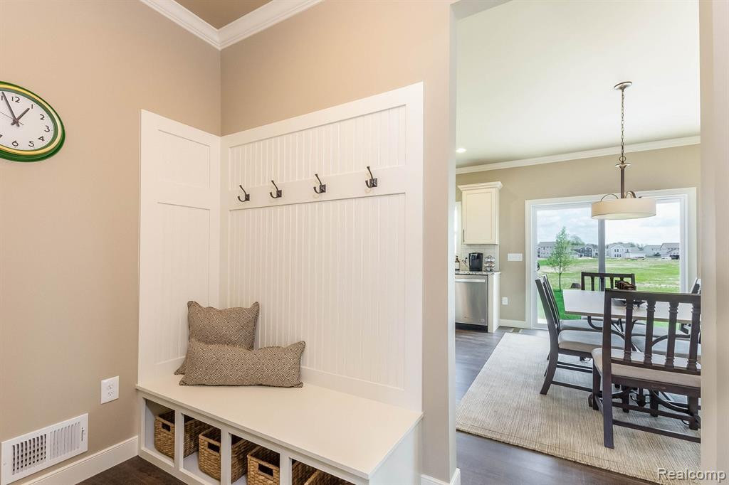 3260 HILL HOLLOW Lane, Howell, MI 48855 — Photo 9
